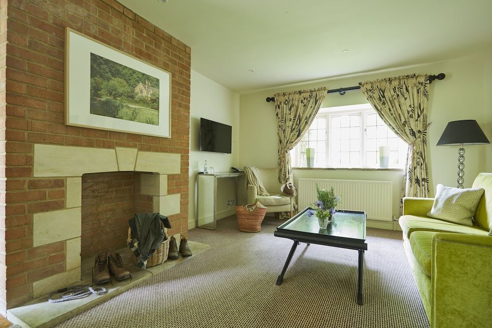 The Slaughters Country Inn Cottage 3