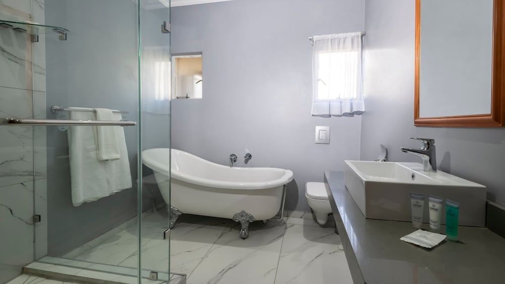 ANEW Resort Ingeli Forest Kokstad Deluxe Room 4