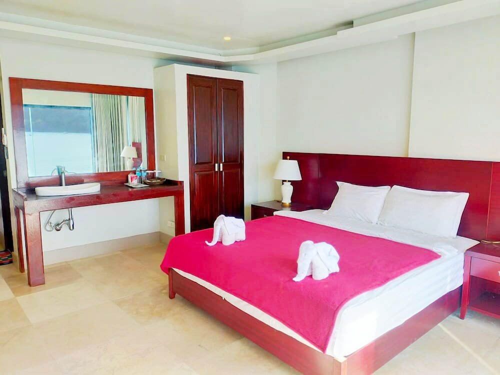El Nido Beach Hotel Deluxe Suite (Sea View) 4