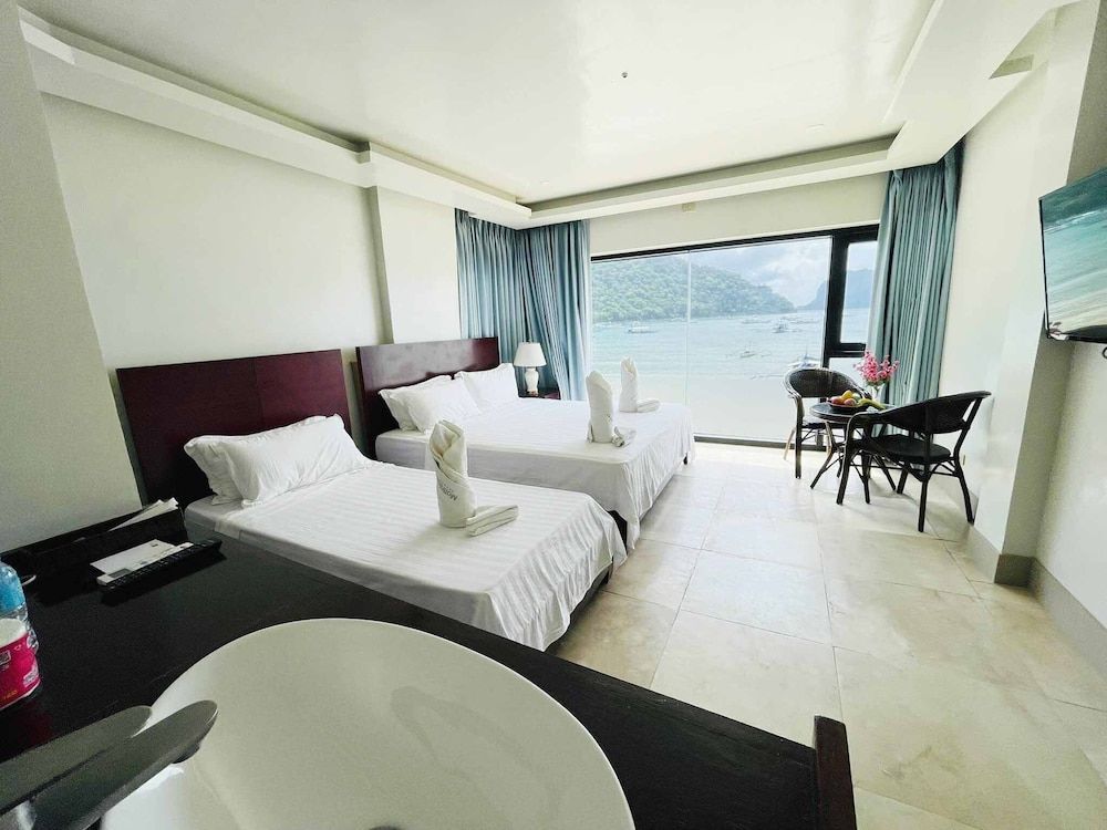 El Nido Beach Hotel Family Suite (Sea View) 5