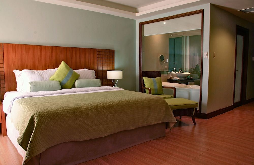 The Lighthouse Marina Resort Aqua Spa Suite 5