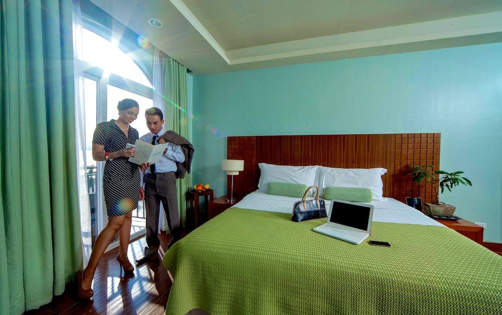 The Lighthouse Marina Resort Aqua Veranda 5