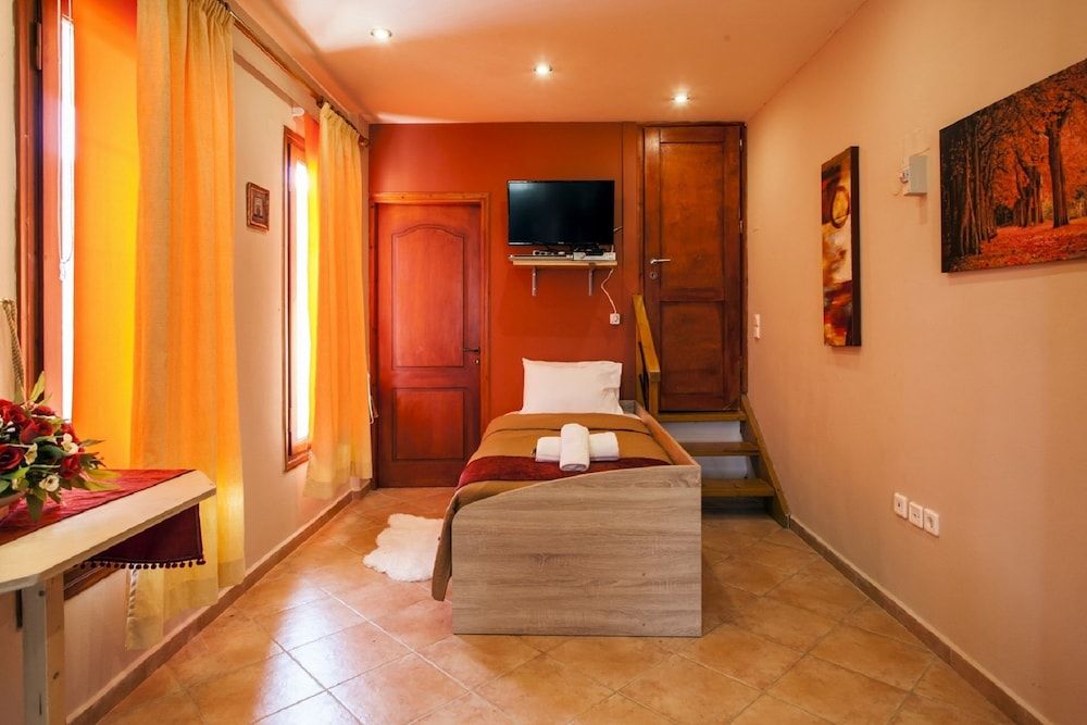 Estate Kares Villa (Cleopatra) 8