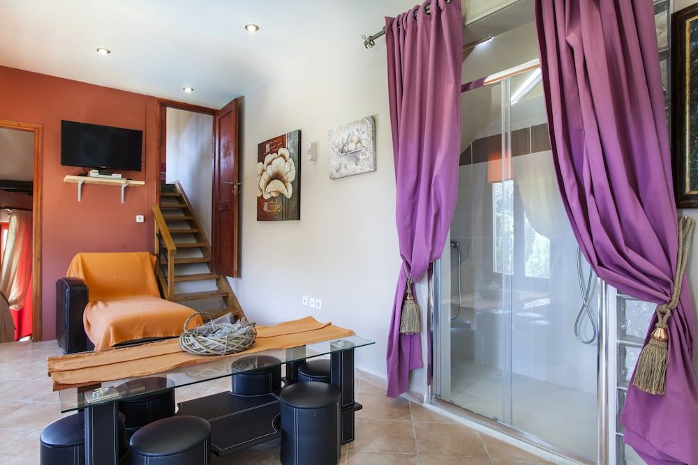 Estate Kares Villa (Cleopatra) 13