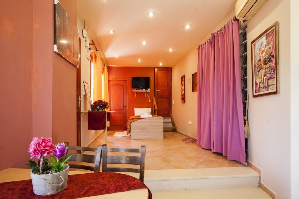 Estate Kares Villa (Cleopatra) 16