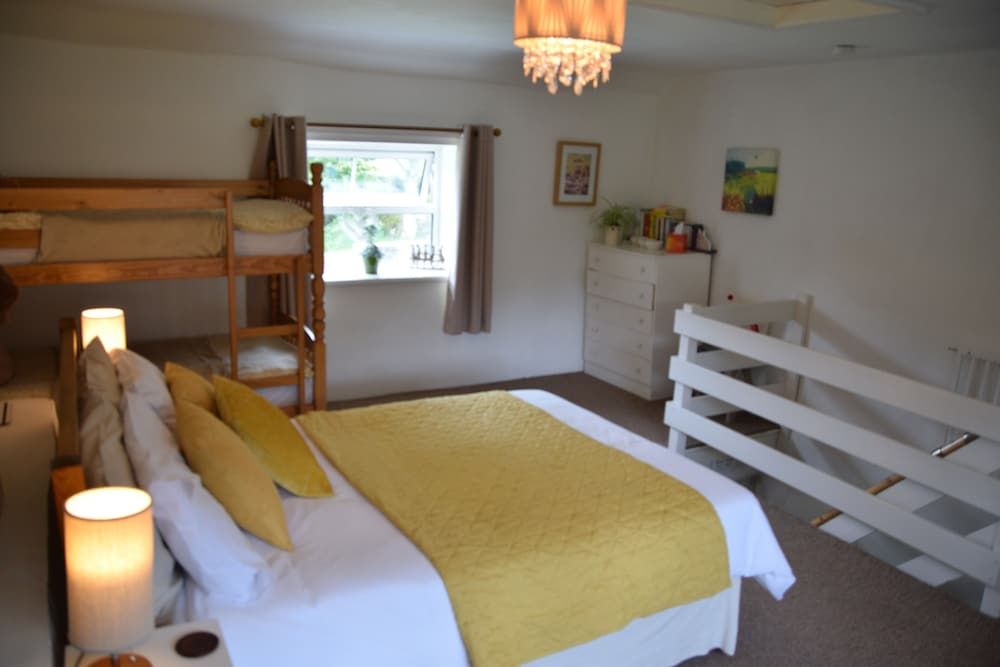 Sweetbriar Cottage B&B and Camping Double Room, Ensuite 7