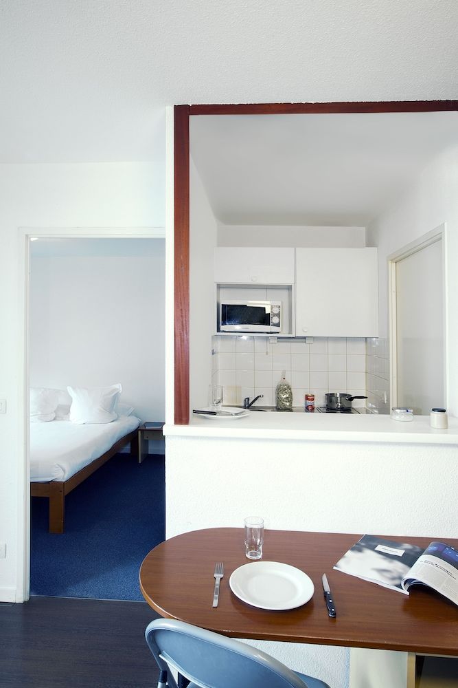 Séjours & Affaires Lyon Saint-Nicolas Studio 8