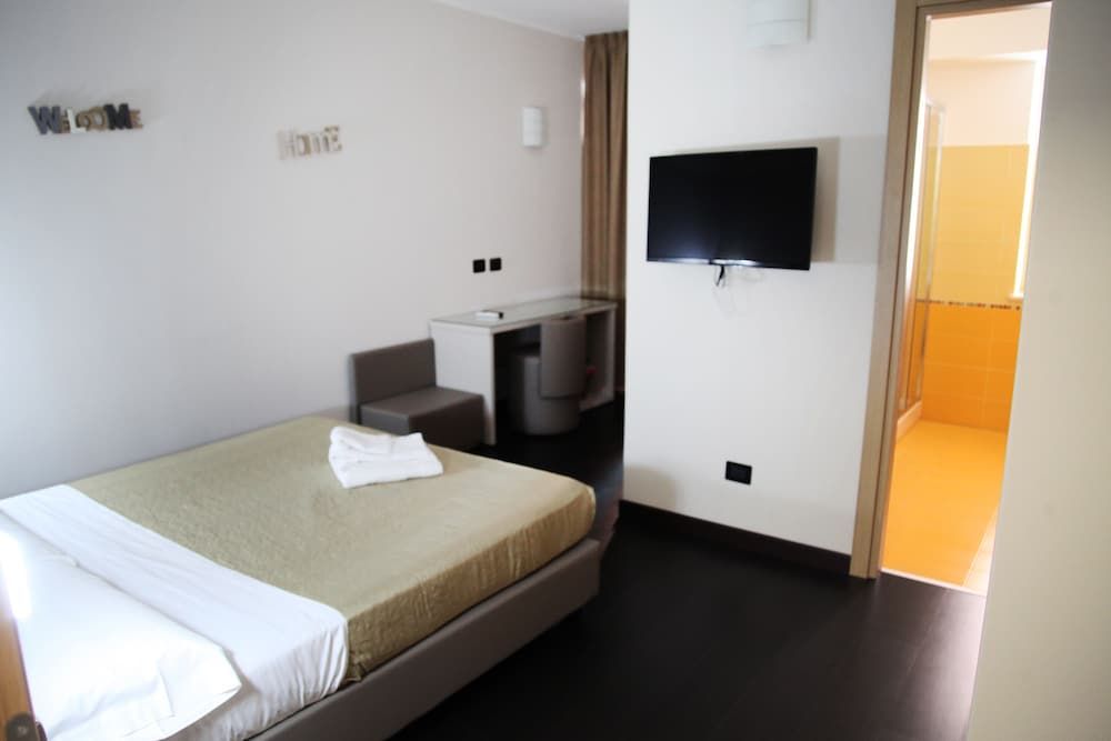 Hotel Sogni D'Oro Airport Comfort Single Room 9