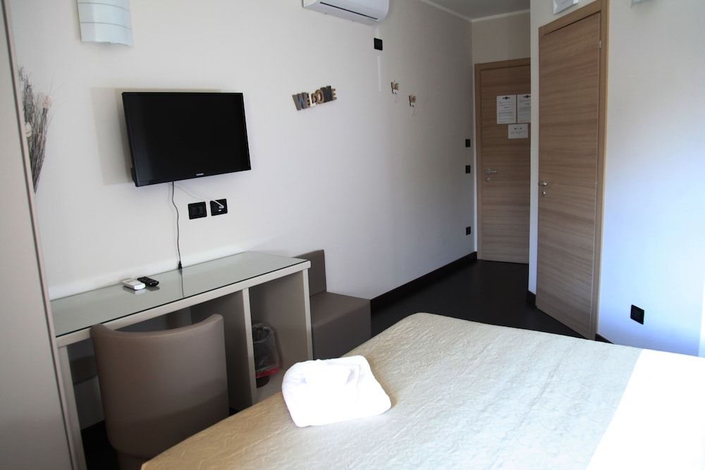 Hotel Sogni D'Oro Airport Comfort Double Room Single Use 8