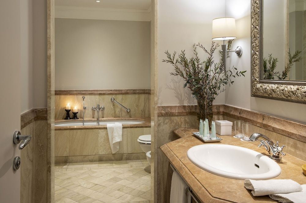 Terme di Saturnia Natural Spa & Golf Resort - The Leading Hotels of the World Junior Suite 4