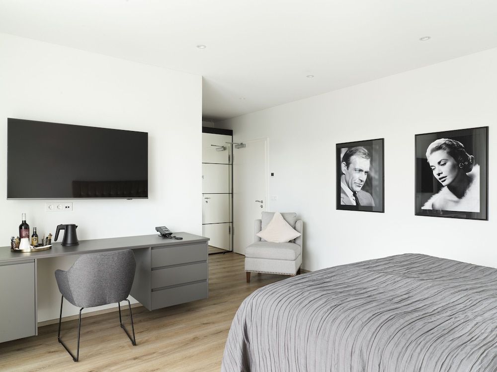 Deluxe Double Room with Hot Tub Access