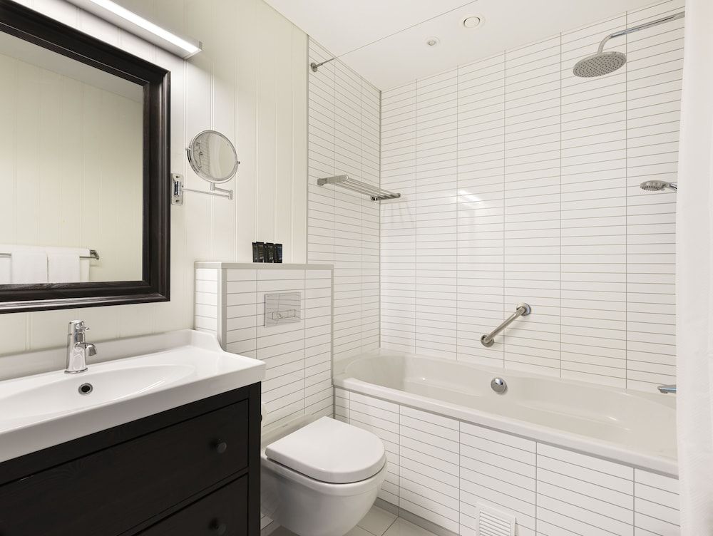 Hotel Grimsborgir by Keahotels Superior Double or Twin Room with Hot Tub Access 7