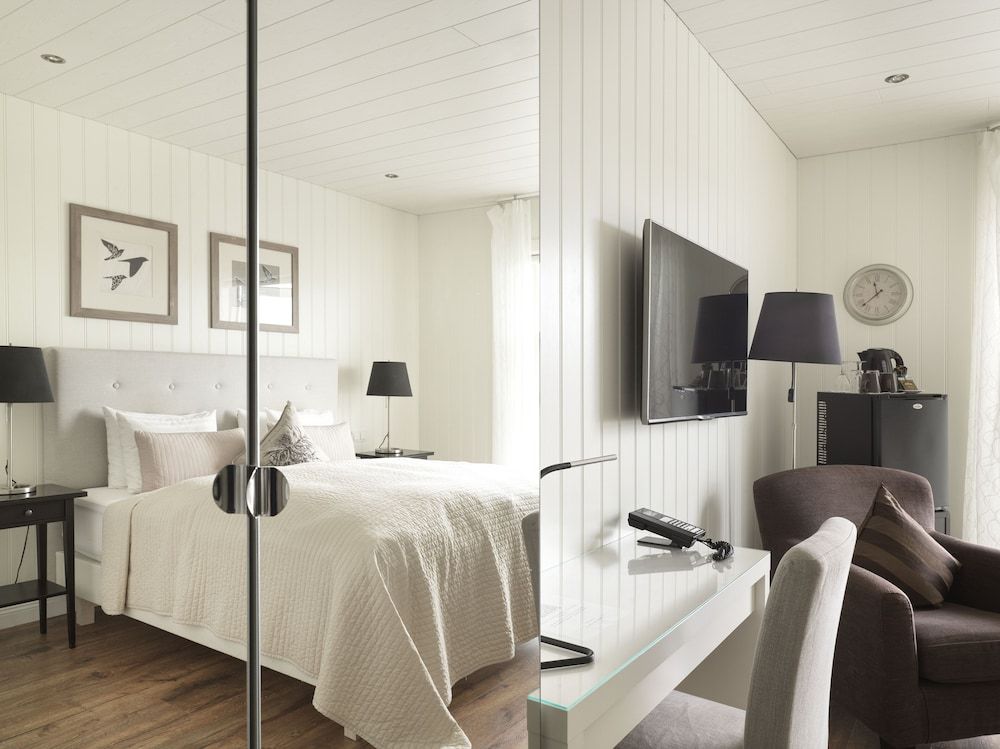 Hotel Grimsborgir by Keahotels Standard Triple Room 2