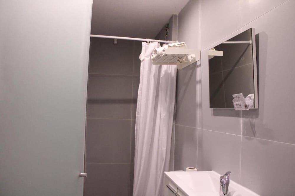 Urban City Standard Quadruple Room 2