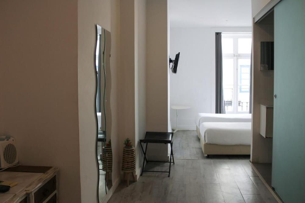 Urban City Standard Quadruple Room 4