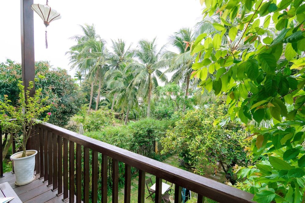Riverside Oasis Villa Deluxe Double or Twin Room, River View 5