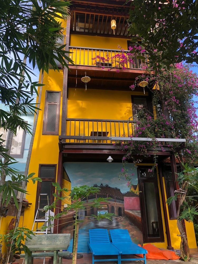 Riverside Oasis Villa Deluxe Double or Twin Room, River View 9