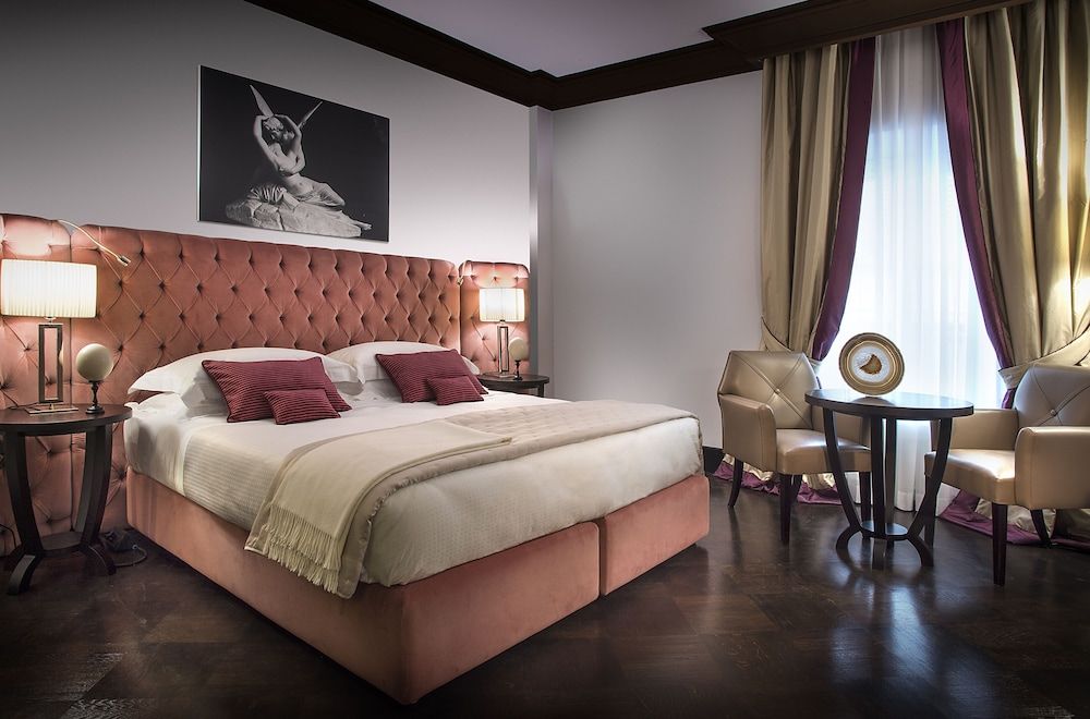 Deluxe Double Room (Grand)