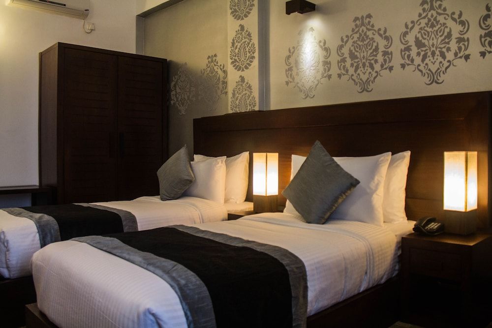 Ceylon City Hotel, Colombo Deluxe Twin Room, 2 Twin Beds 3