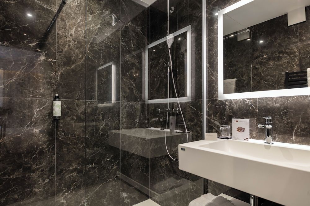 Vallée Noble Superior Double Room 5