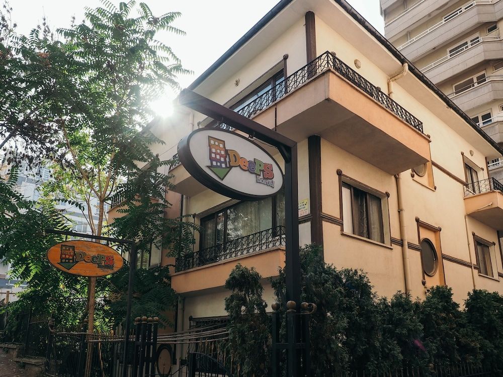 undefined Deeps Hostel 7