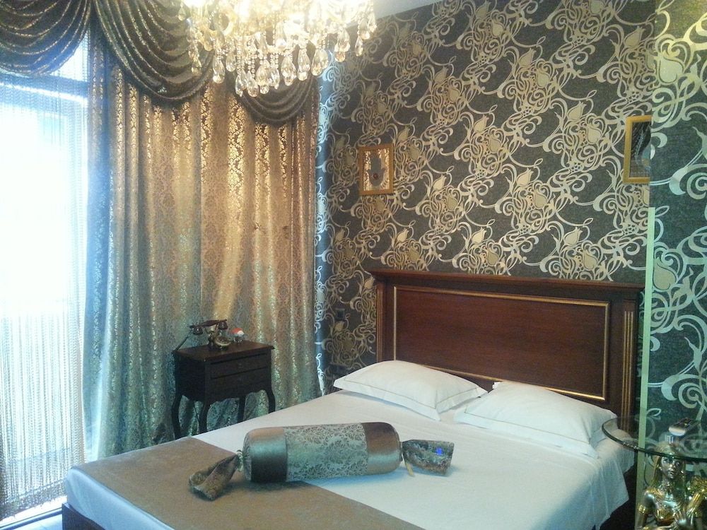 Galata Palace Hotel Deluxe Double Room 3