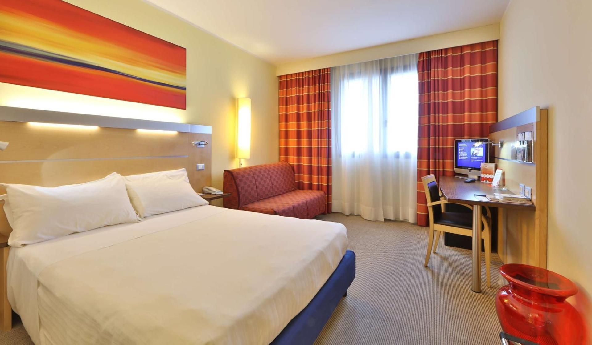 double room with sofa bed