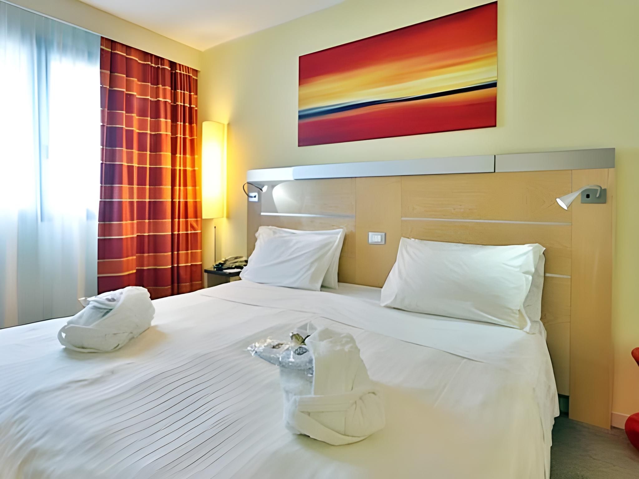 Best Western Hotel Palace Inn Family Room (2 Adults + 2 Children) 2