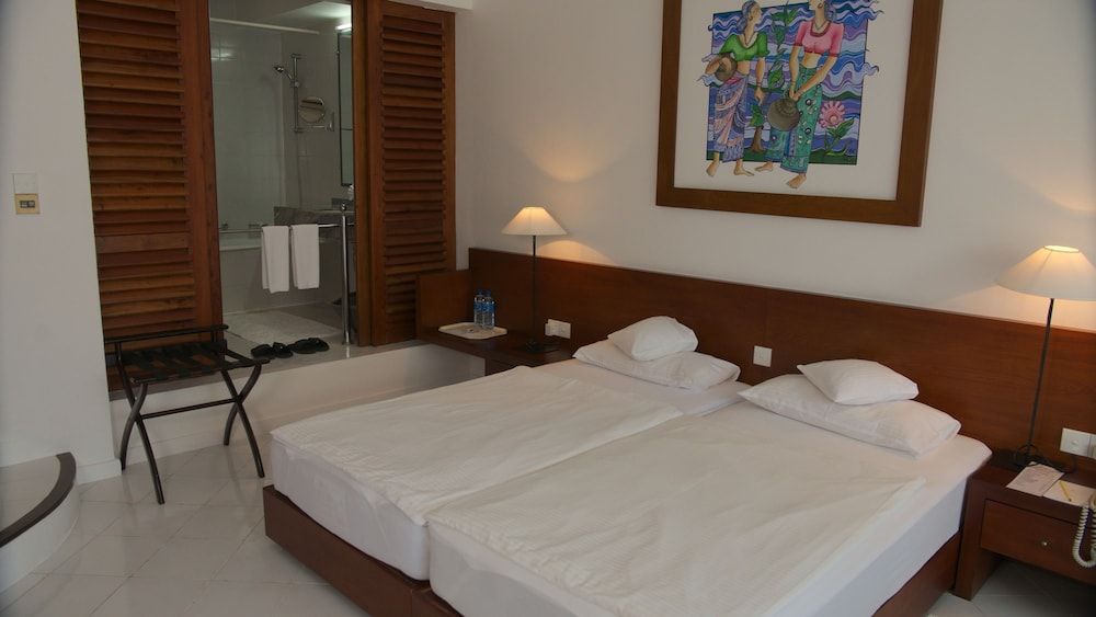 Economy Room