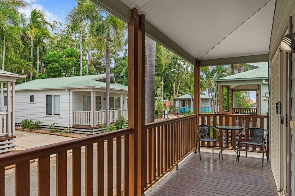 Discovery Parks - Rockhampton Superior 1 Bedroom Cabin 2