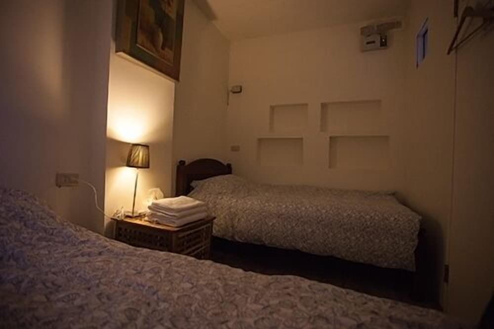 Triple Room, Shared Bathroom