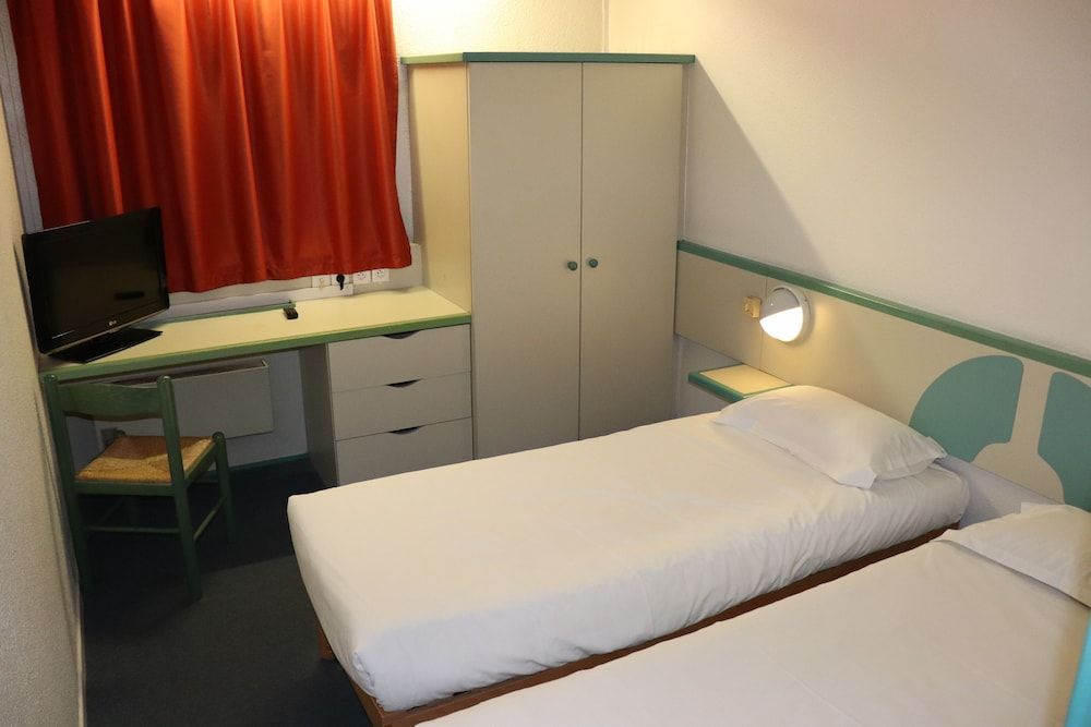 Hôtel Inn Moutiers Twin Room 3