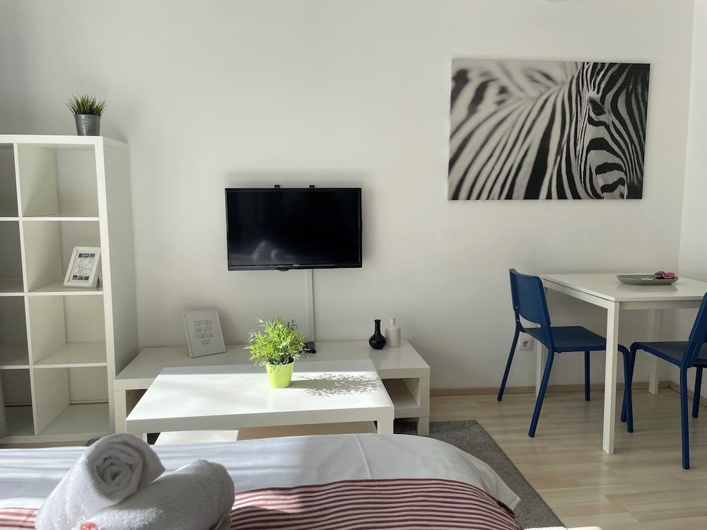 Corvin Center Suites Studio with balcony 5