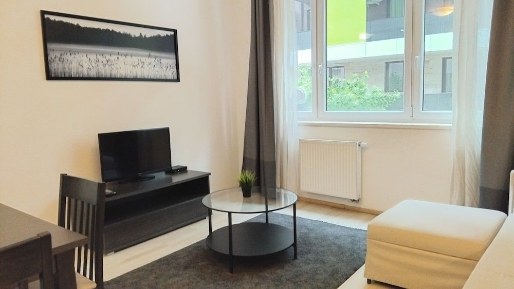 Corvin Center Suites 1-Bedroom apartment 5