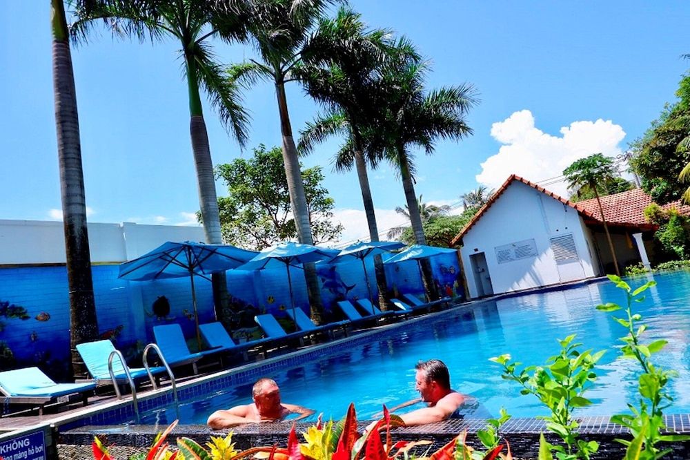 Terrace Resort Luxury Bungalow, Pool View 2