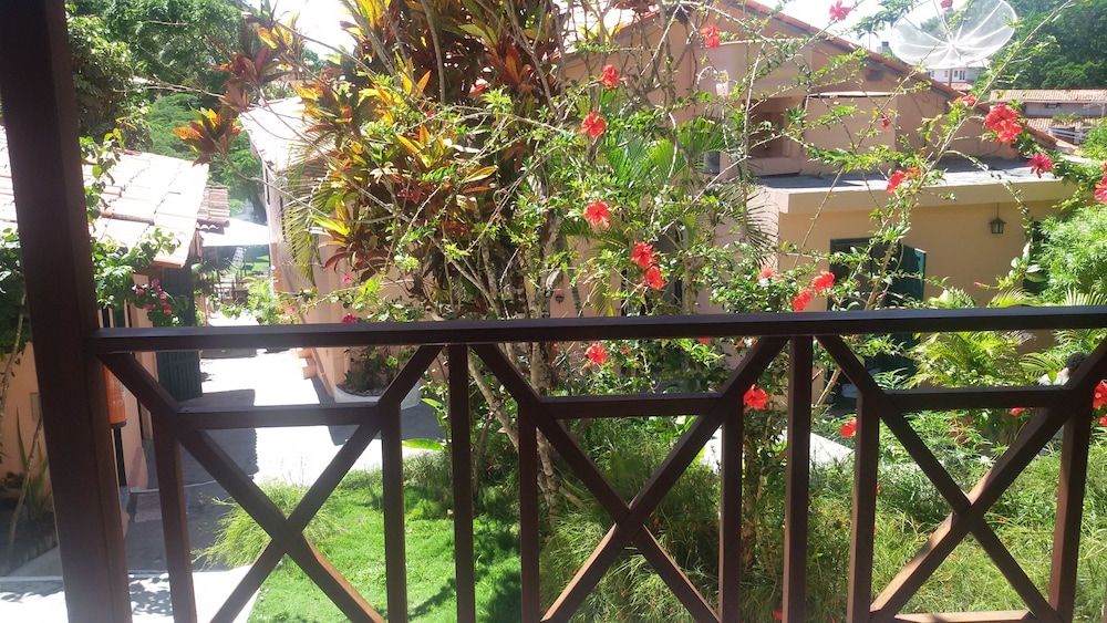 Apartamento Com Varanda