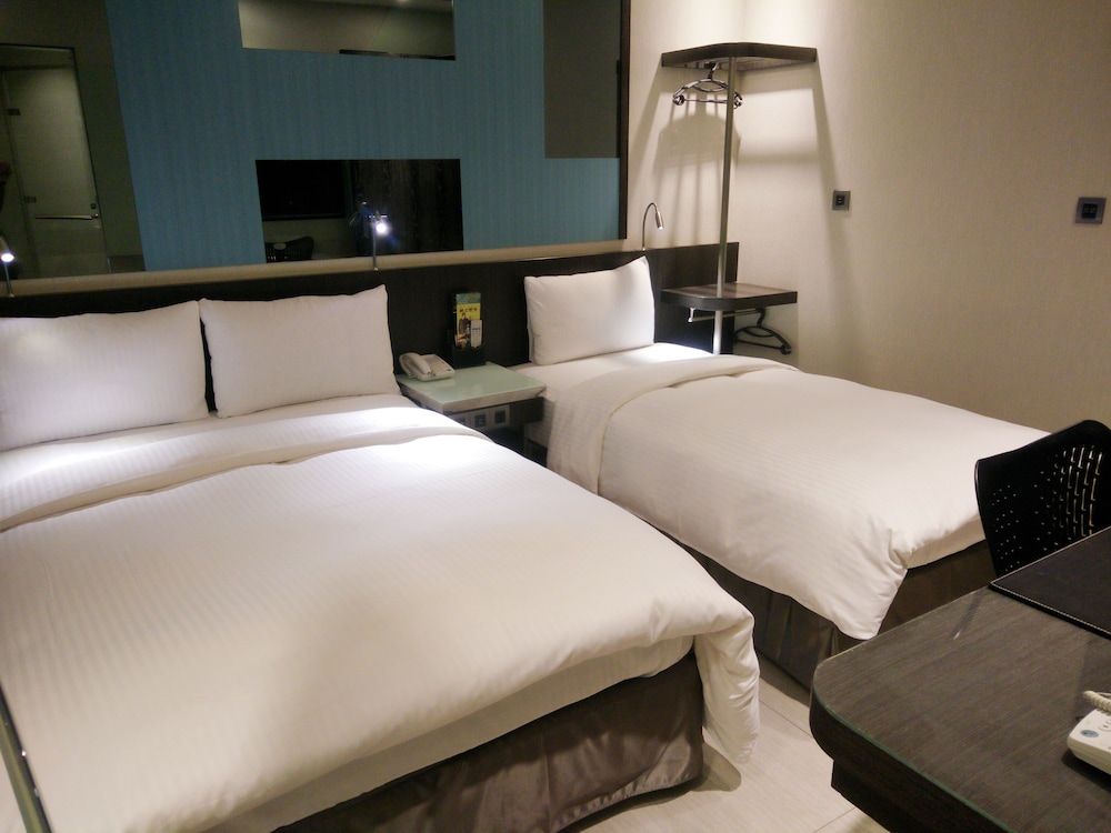 Deluxe Triple Room, No Windows