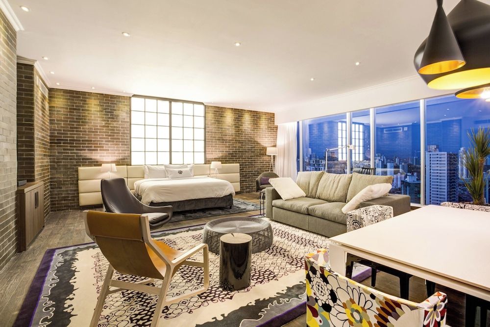 Studio, 1 King Bed, City View