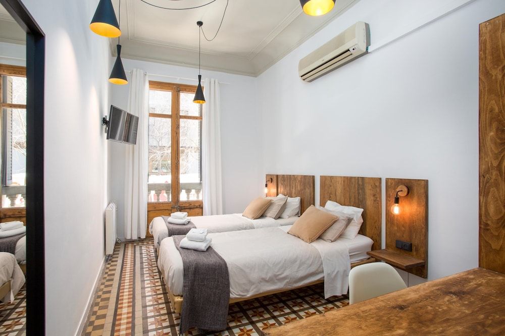 Casa Maca Guest House Triple Room, 2 Twin Beds 5