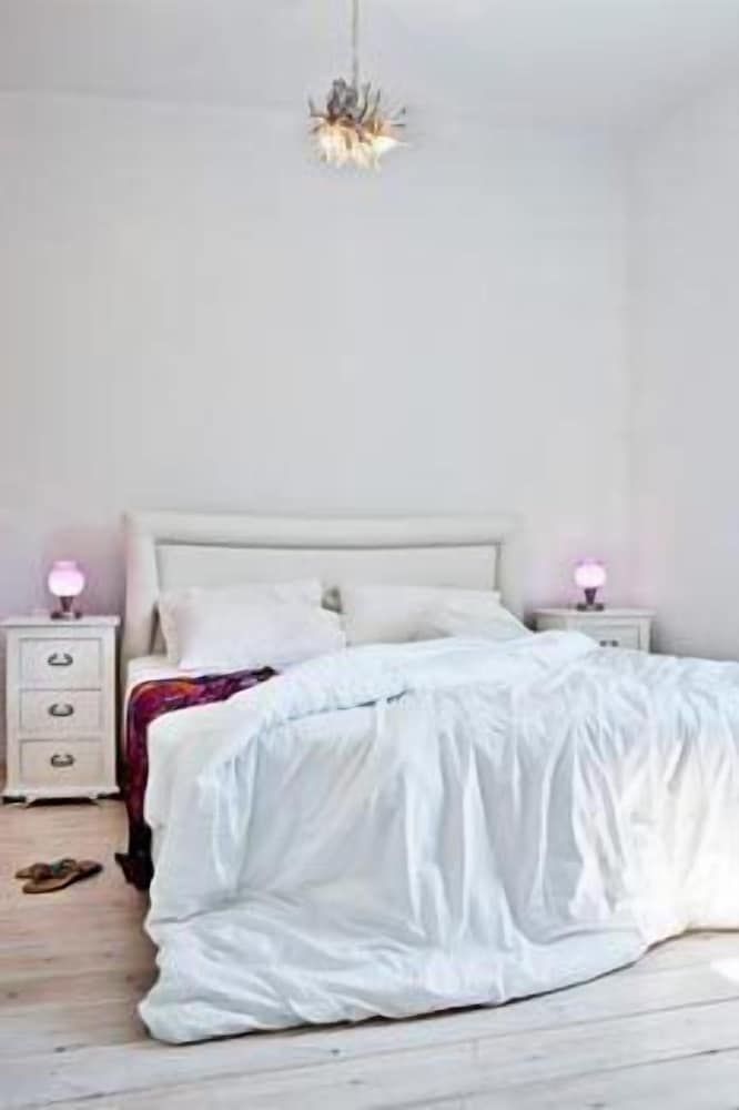 undefined Thermes Luxury Villas & Spa 4