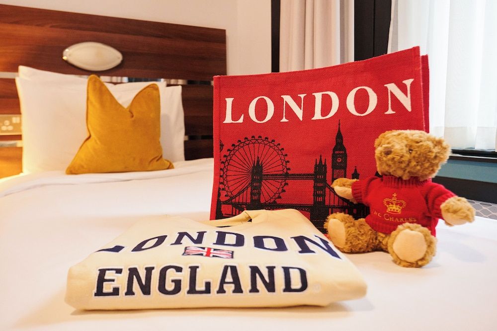 Huttons Hotel, Victoria London Double Room 10