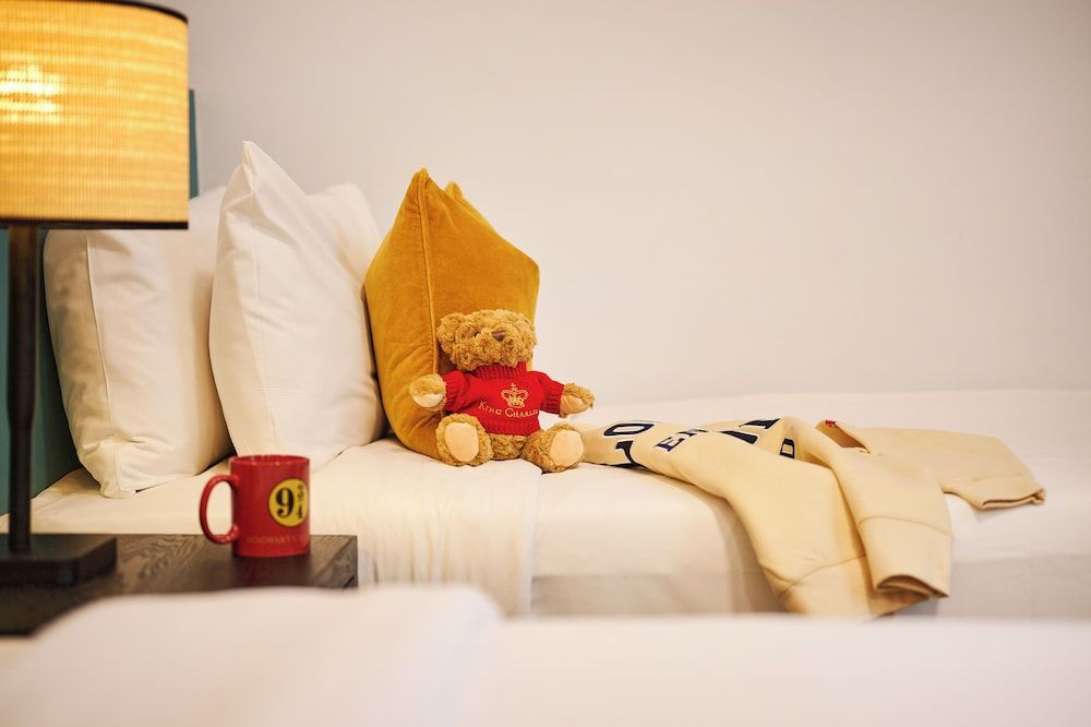 Huttons Hotel, Victoria London Double Room 5