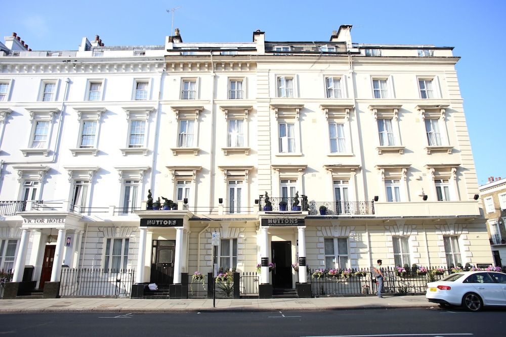 undefined Huttons Hotel, Victoria London 6