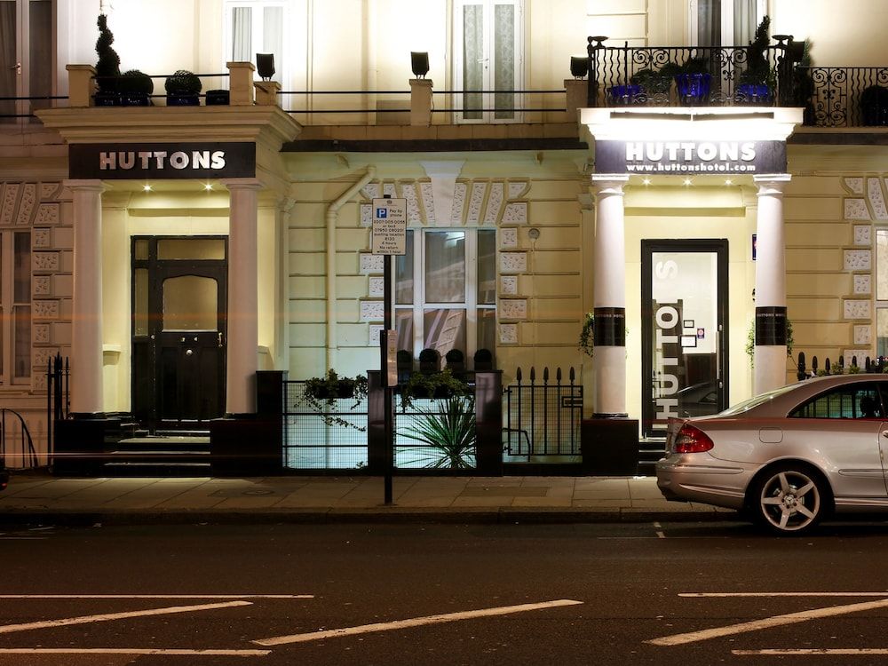 undefined Huttons Hotel, Victoria London 3