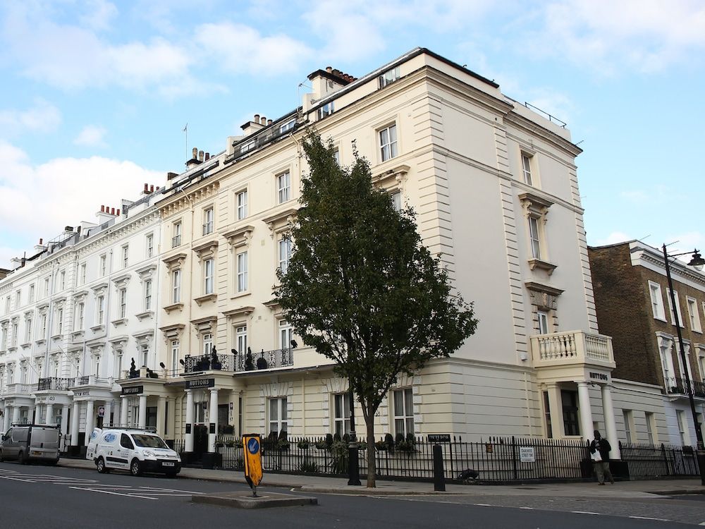 undefined Huttons Hotel, Victoria London 9