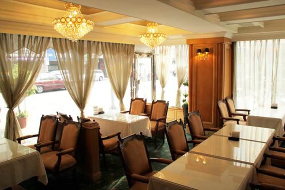 undefined Meadow Hotel 2