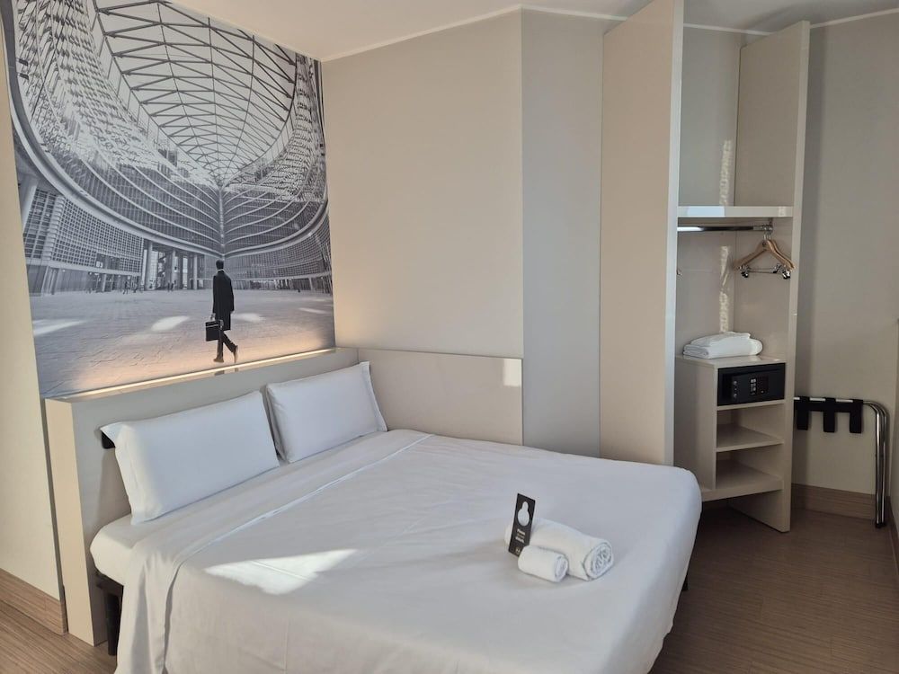 B&B Hotel Milano - Sesto Double Room, Accessible, Non Smoking 3