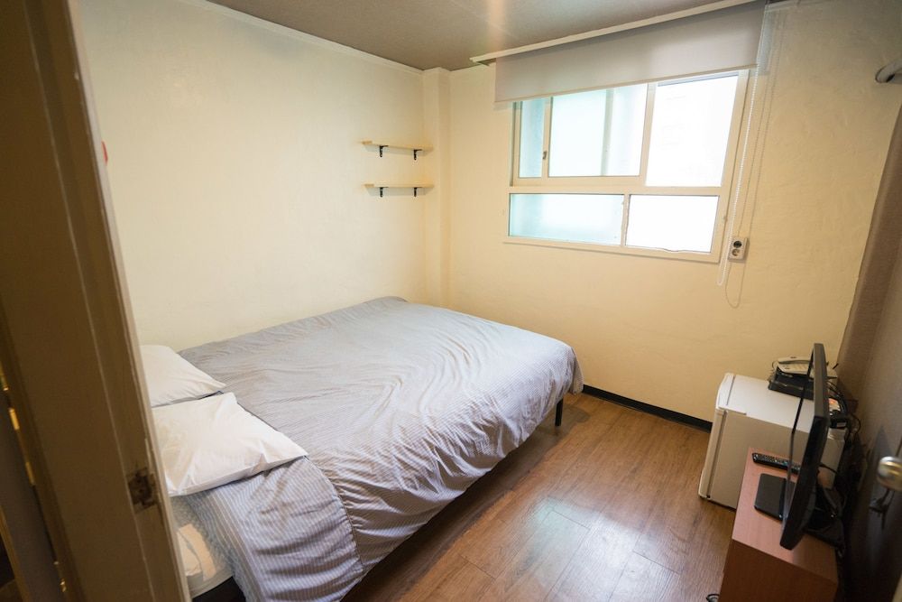 Beewon Guest House - Hostel Standard Double Room 2