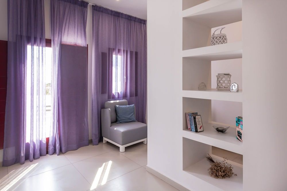 undefined Mar n Mar Crown Hotel and Suites 9
