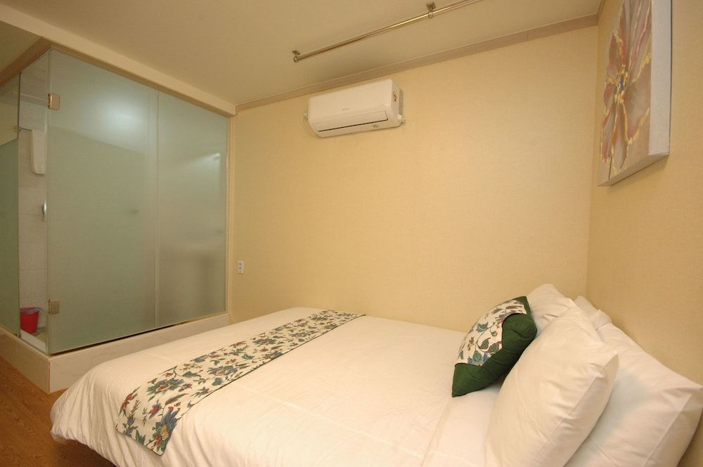 undefined E Residence 10